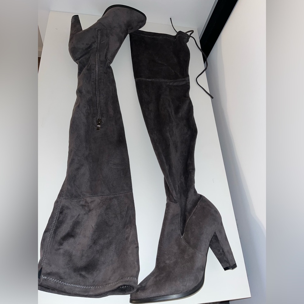 NWOT Over the knee Boots Grey